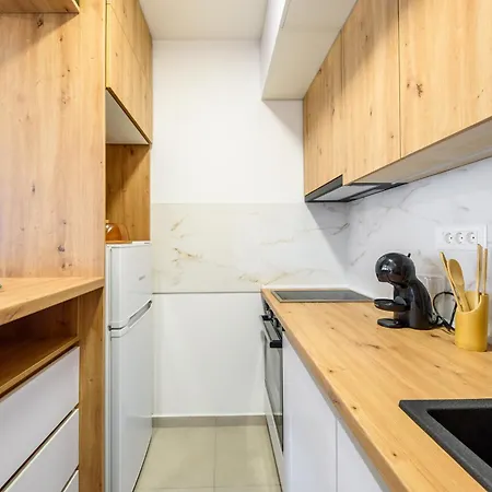 Apartment Bright & Modern - Citycenter *