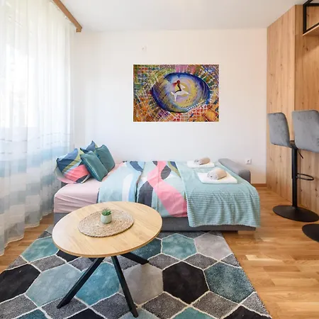 Bright & Modern - Citycenter Novi Sad