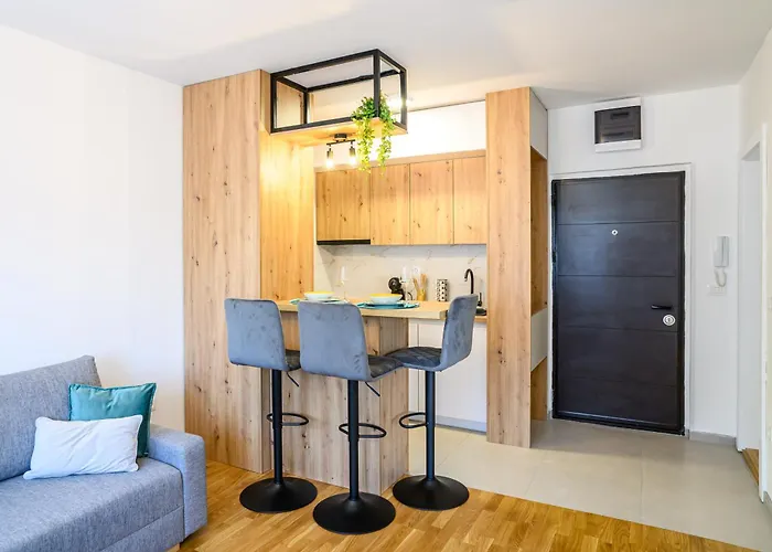 Bright & Modern - Citycenter * نوفي ساد