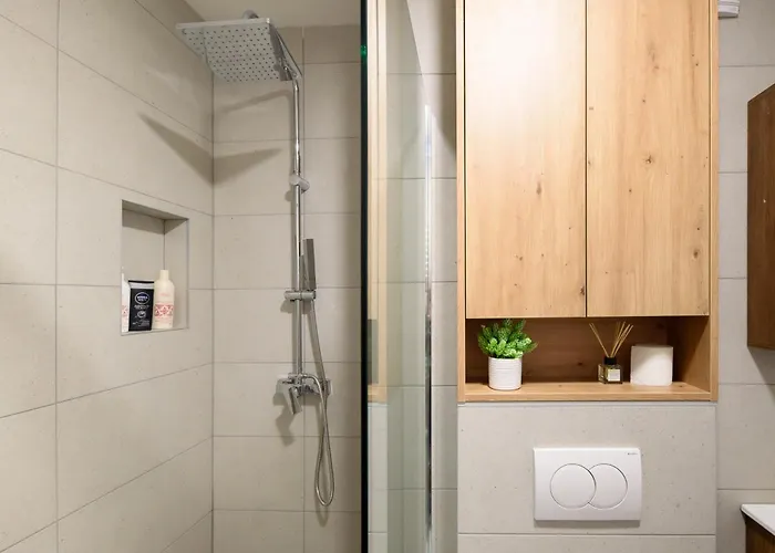 Bright & Modern - Citycenter شقة نوفي ساد